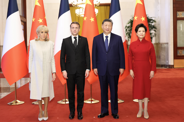 習(xí)近平同法國(guó)總統(tǒng)馬克龍舉行會(huì)談